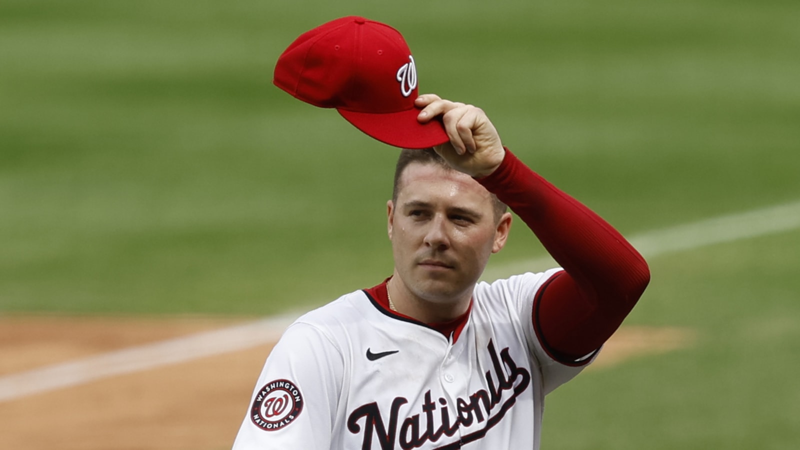 Rangers sign veteran lefty to a one-year deal