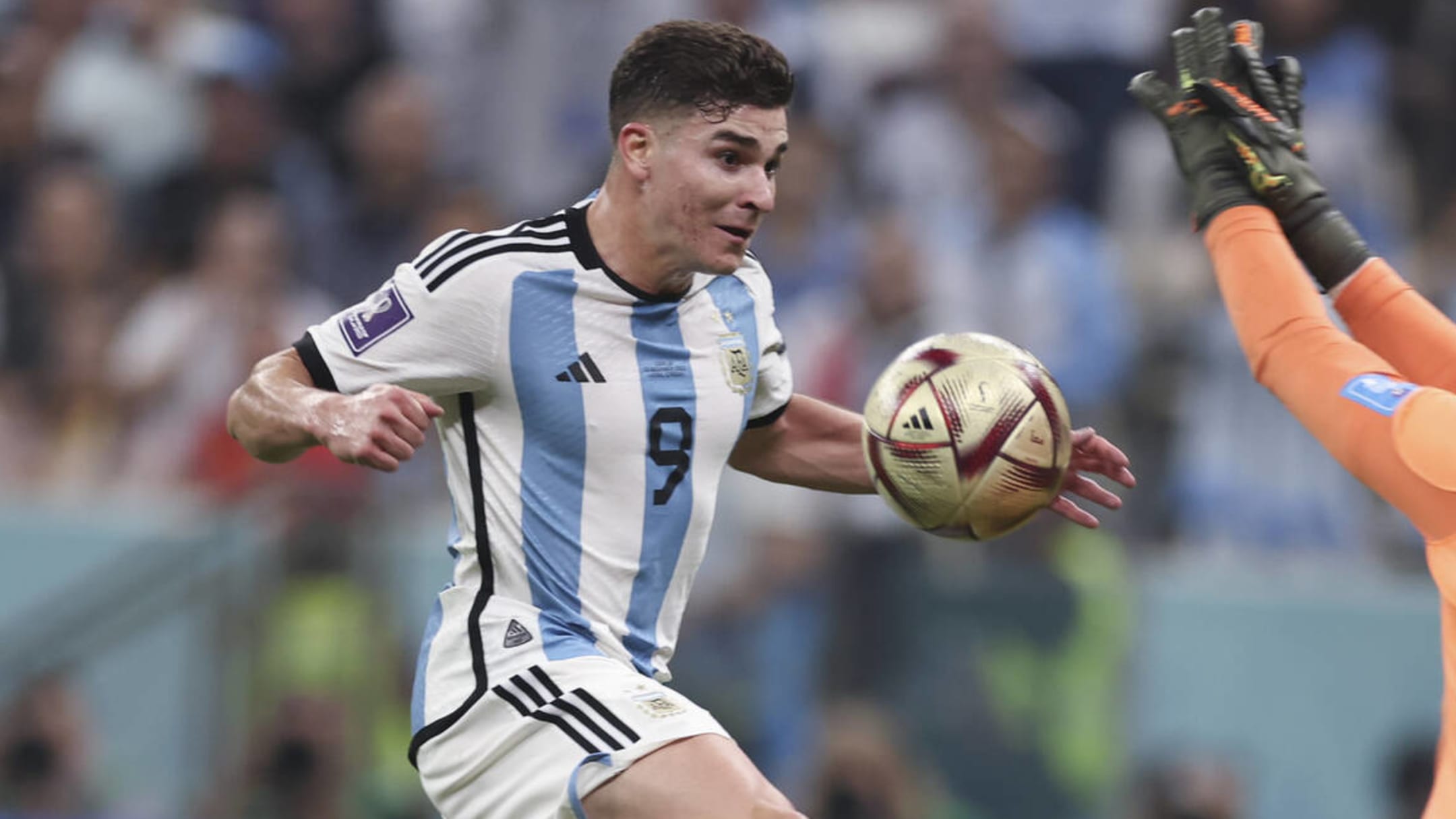 Julian Alvarez has wild goal in Argentina-Croatia World Cup semifinal