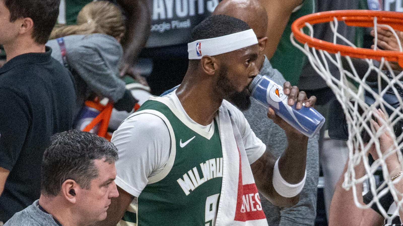 Watch: Bucks' Portis ejected in first quarter of Game 4