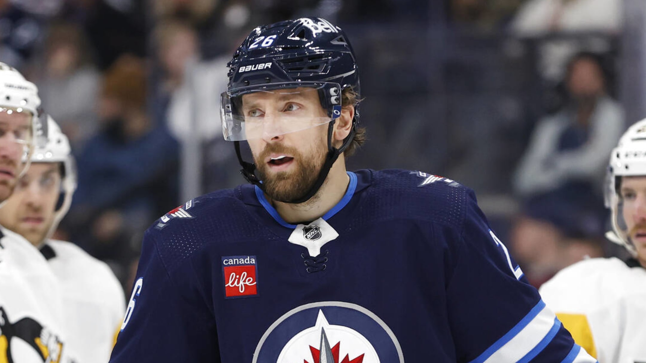 Ex-Jets captain Blake Wheeler tips cap to Winnipeg
