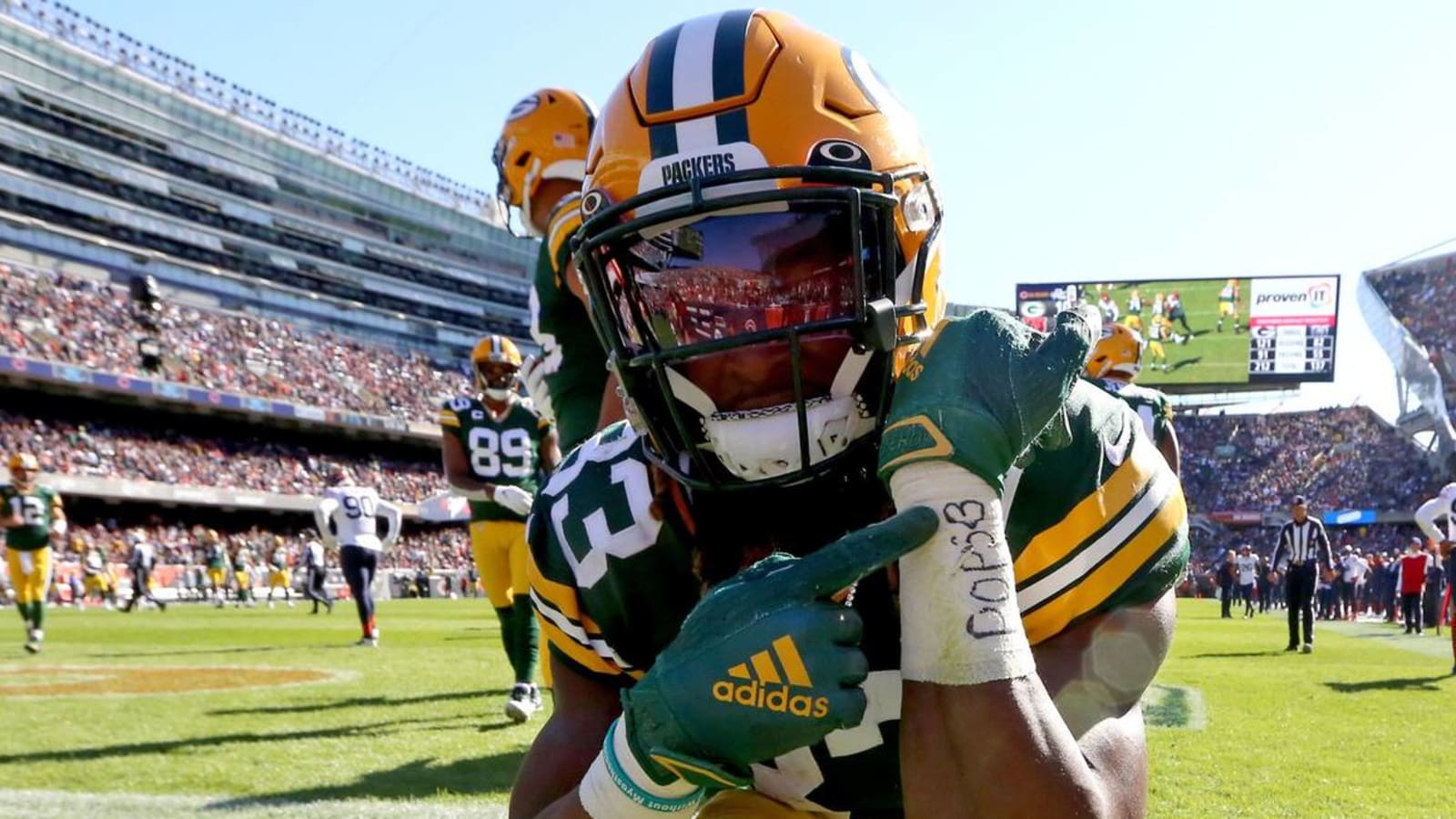 Packers RB Aaron Jones receives key to the city of El Paso