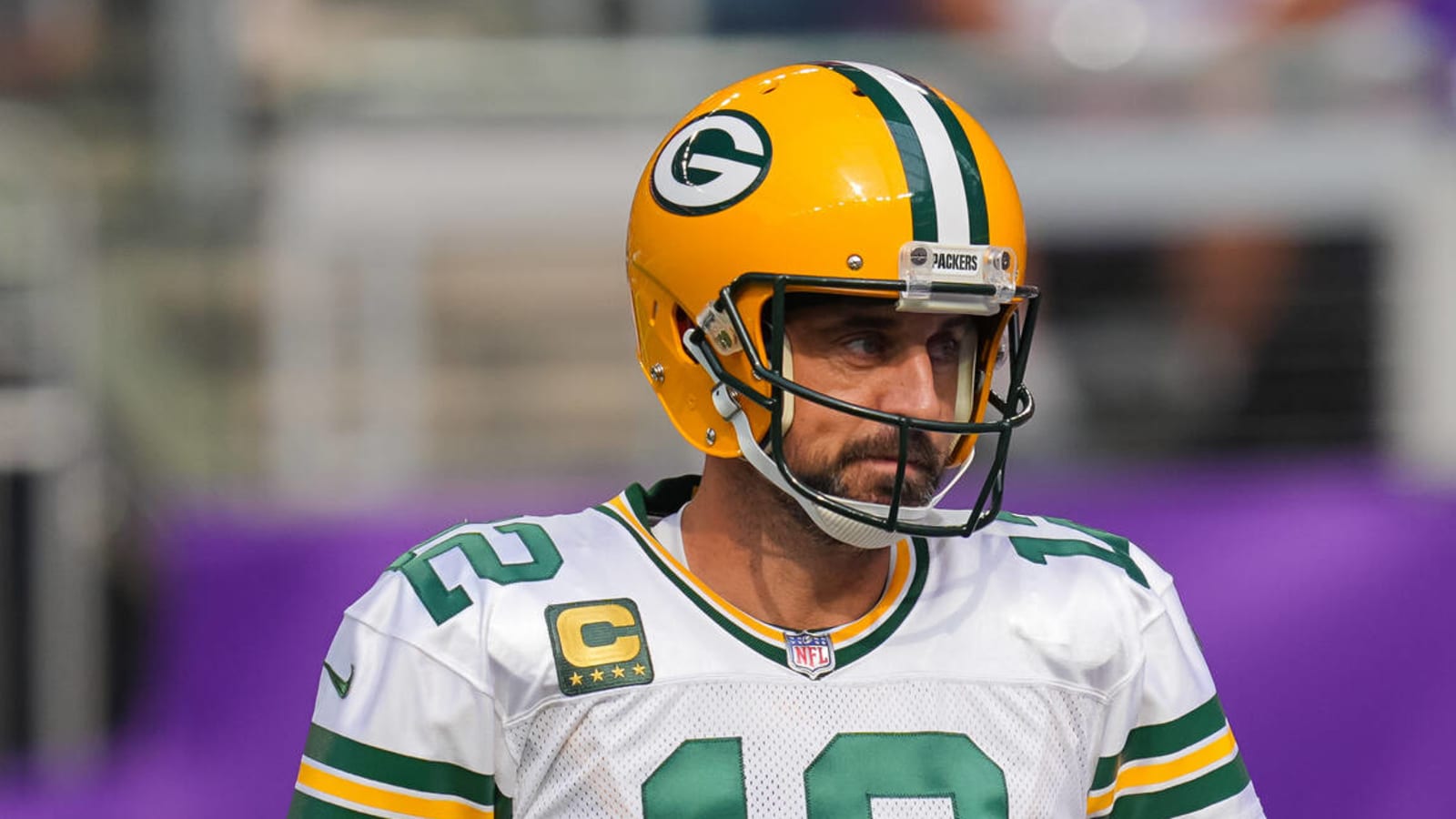 Aaron Rodgers gets trucked by ex-teammate Za'Darius Smith