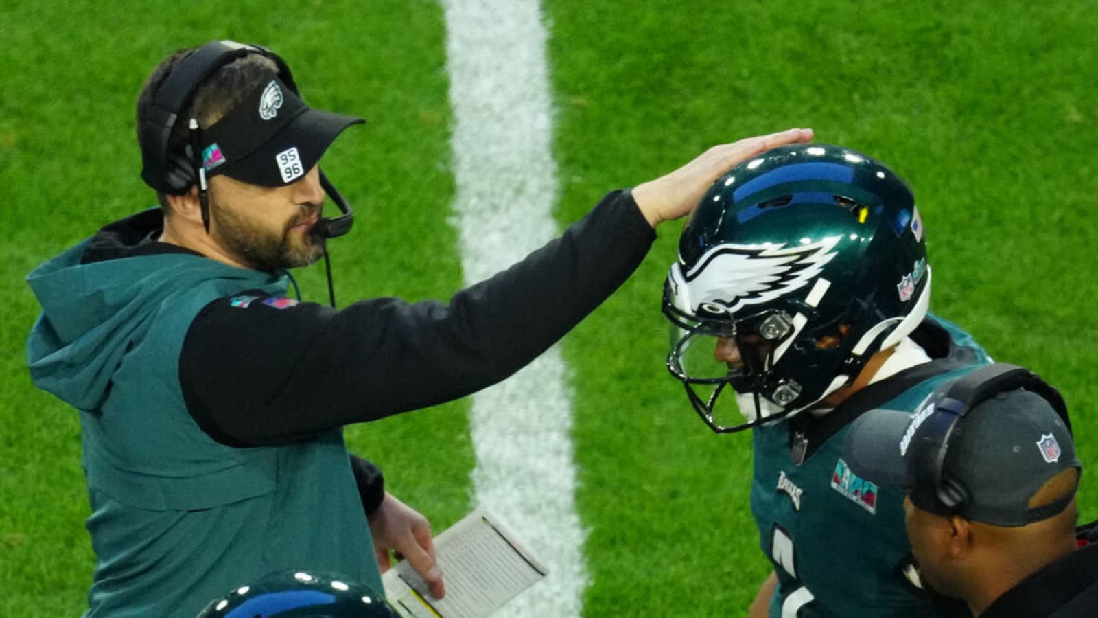 No rule change proposal made on Eagles' QB sneak push play