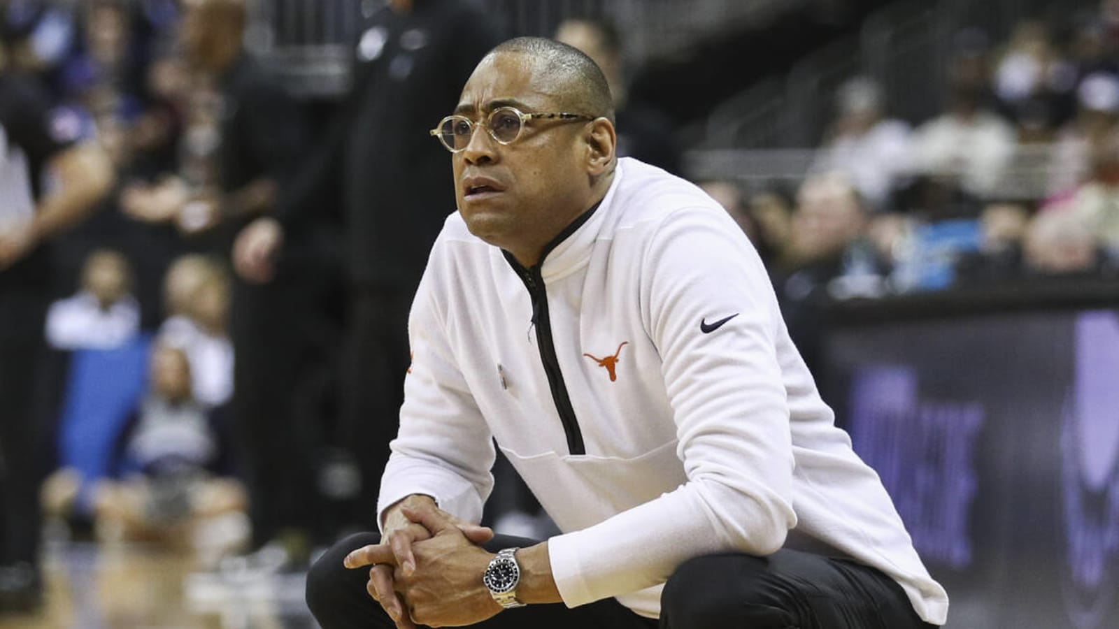Texas Longhorns give Rodney Terry great news after Elite