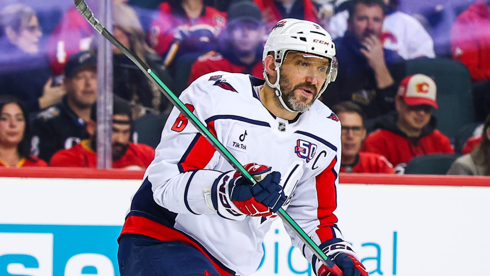 Watch: Alex Ovechkin extends goal streak to four games vs. Flyers
