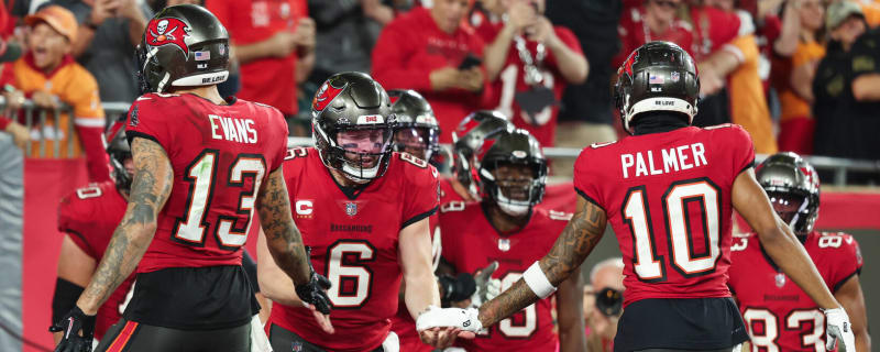 Watch: Bucs add 56-yard touchdown to break open wild-card game