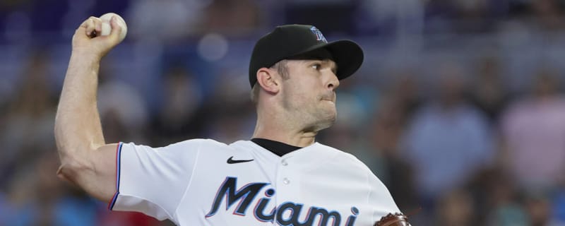 New York Yankees relief pitcher David Robertson reacts after