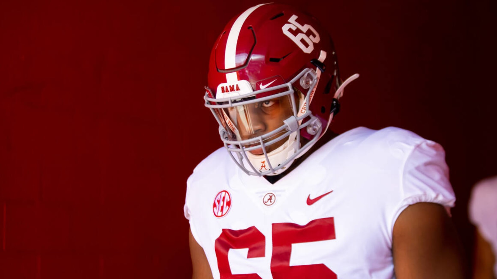 JC Latham to wear new jersey number with Tennessee Titans in 2024