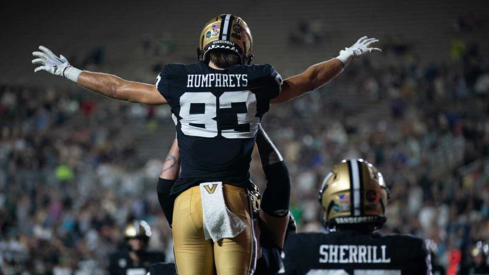What Wide Receiver London Humphreys Brings to the Georgia Offense
