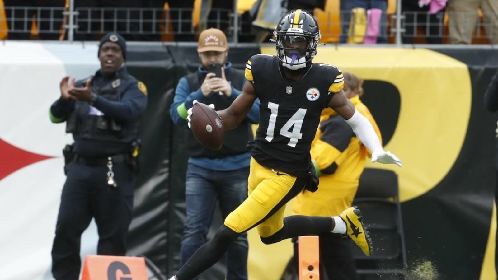 George Pickens Gets Shout Out at NFL Combine