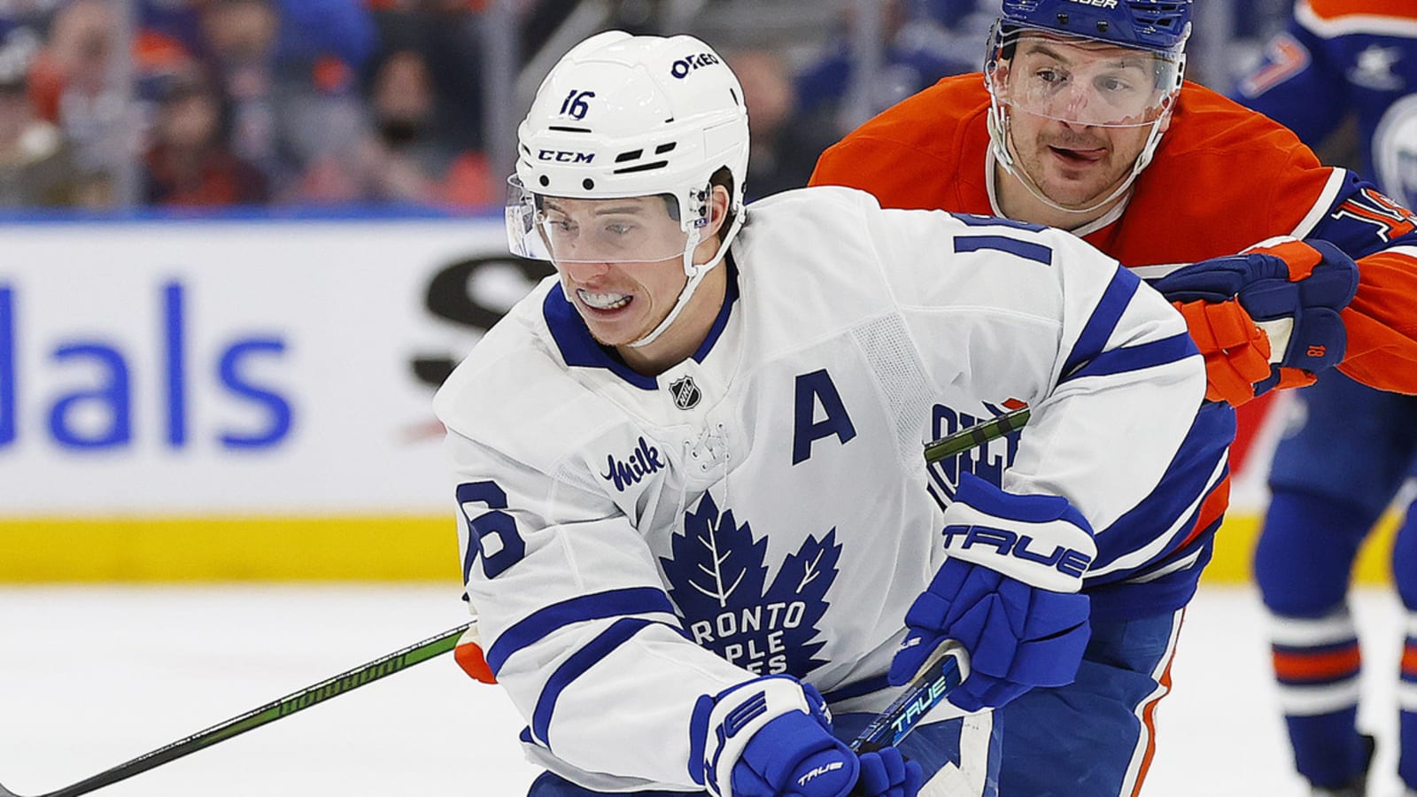 Maple Leafs may be better off letting star walk after salary-cap breakdown