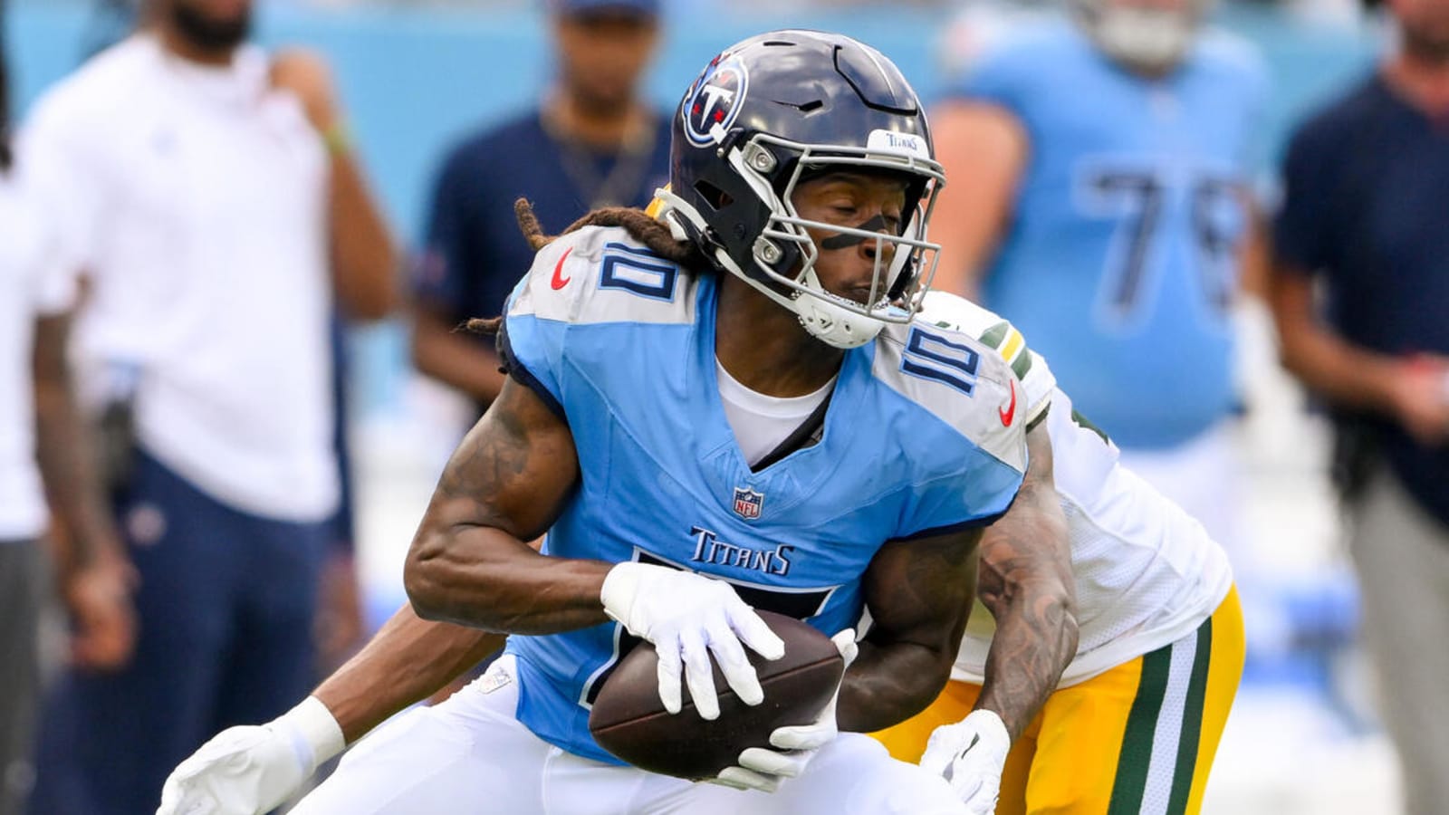 AFC Notes: DeAndre Hopkins, Andy Reid, Desmond Ridder, Chiefs, Raiders