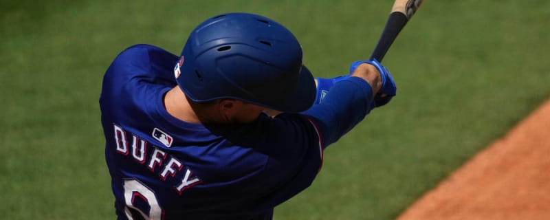 Rangers re-sign infielder who just opted out on them