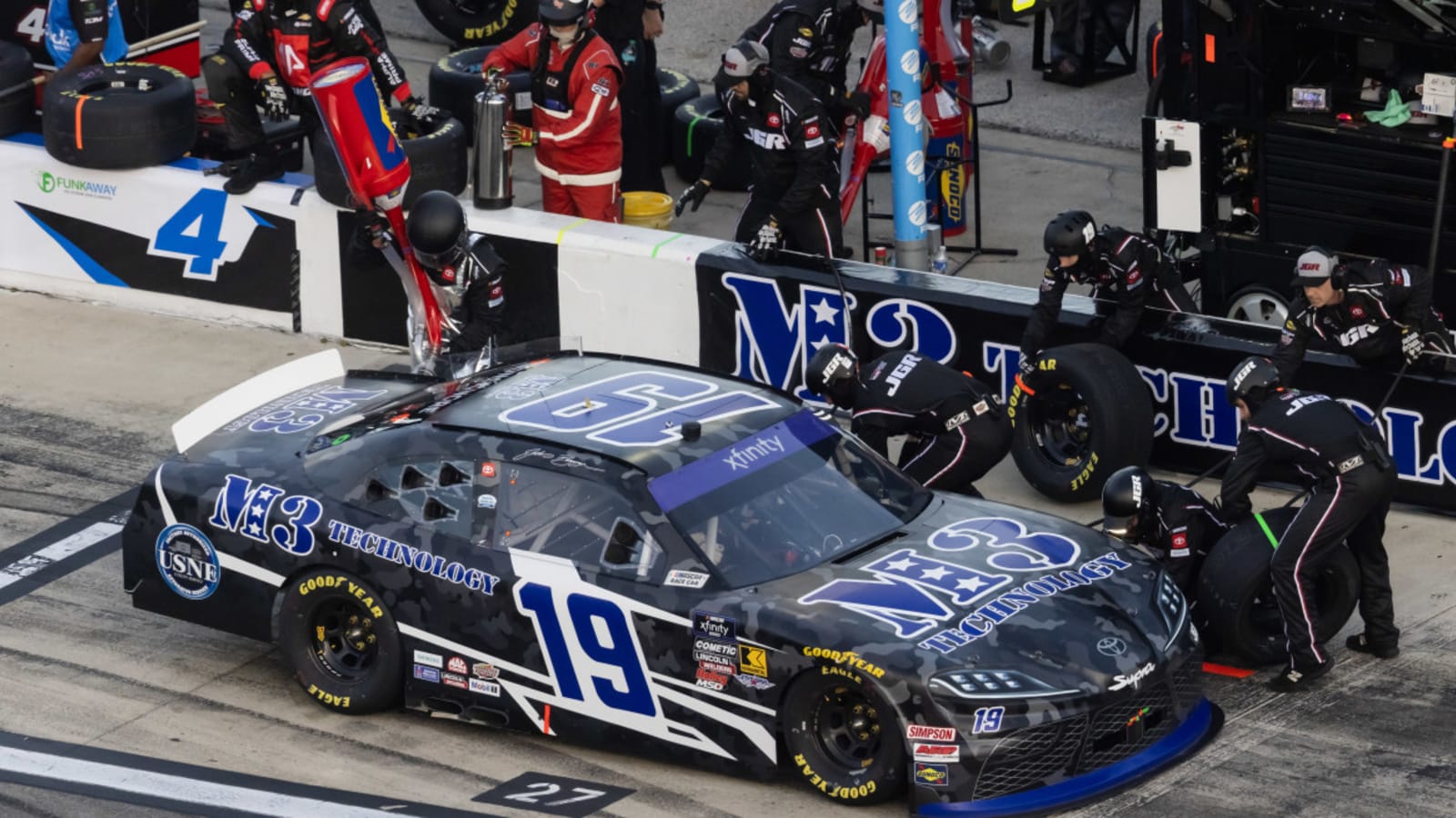 NASCAR Driver Shockingly Reveals He Delivered His Child in McDonald’s Parking Lot