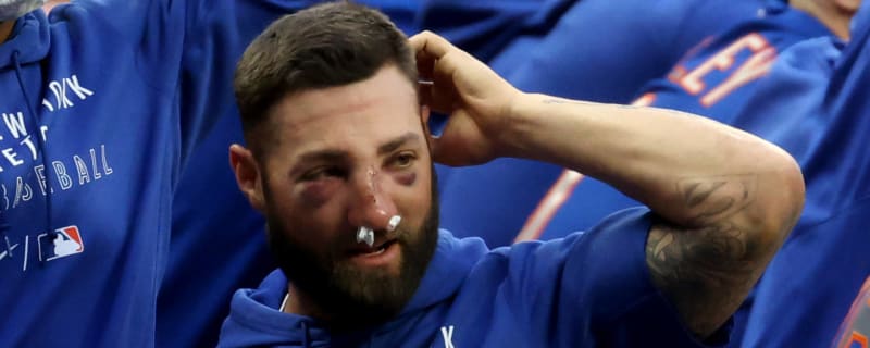 Kevin Pillar disappointed fans mock him for protective mask