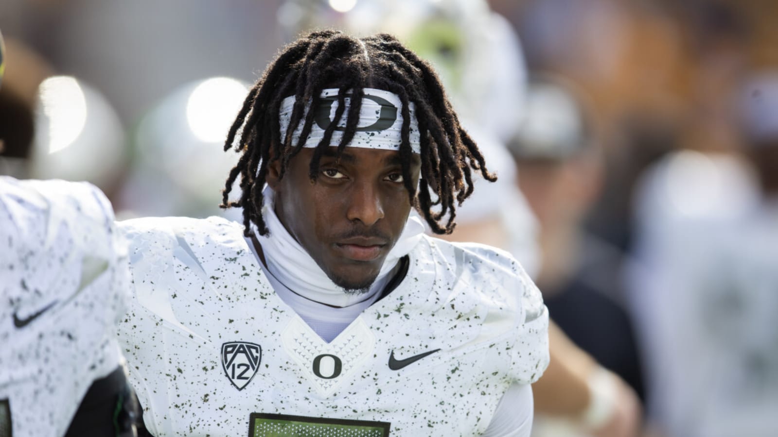 Oregon Star Cornerback Sparks Transfer Speculation with Cryptic Message Before Playoff