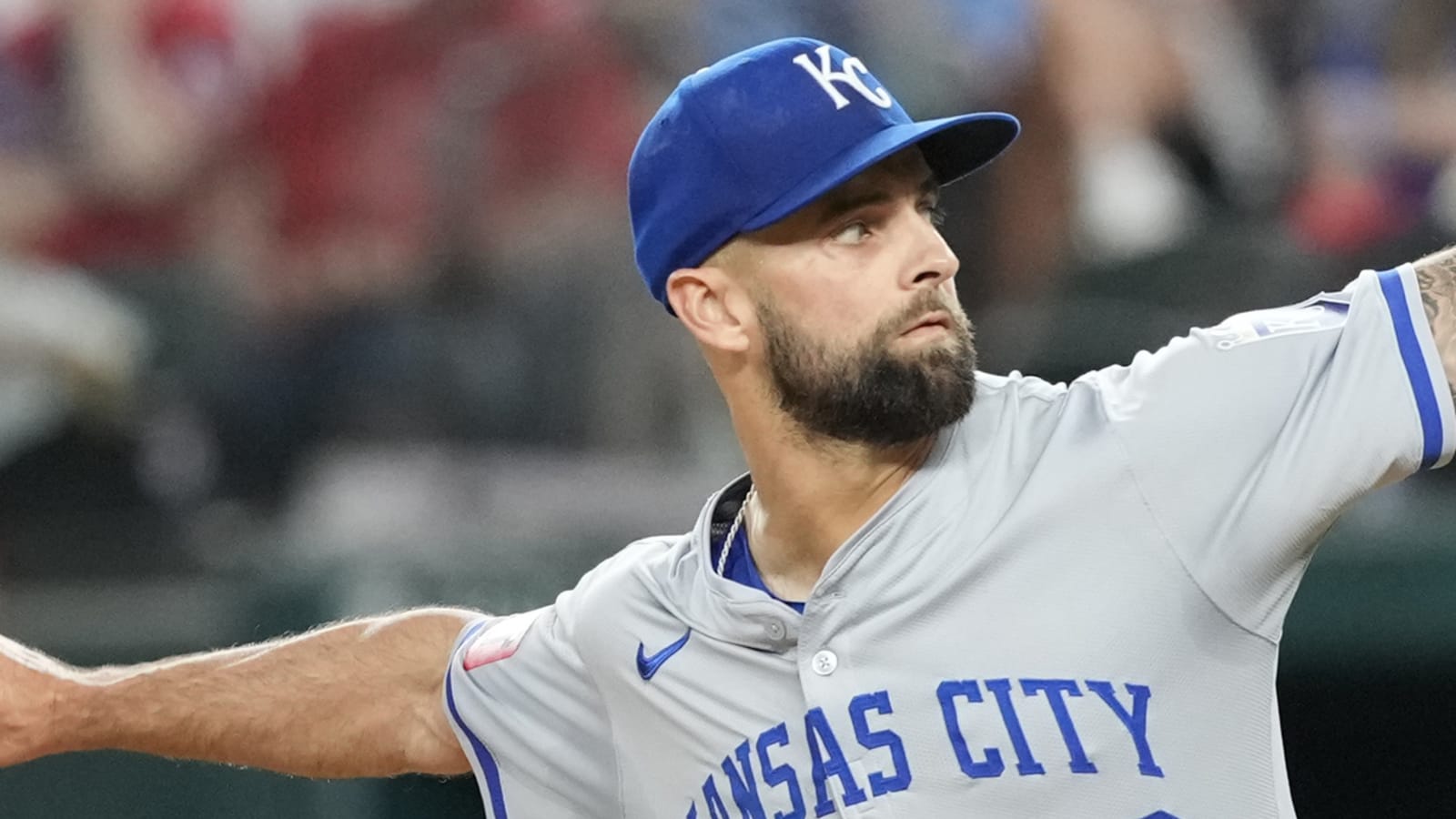 Royals place veteran reliever on release waivers