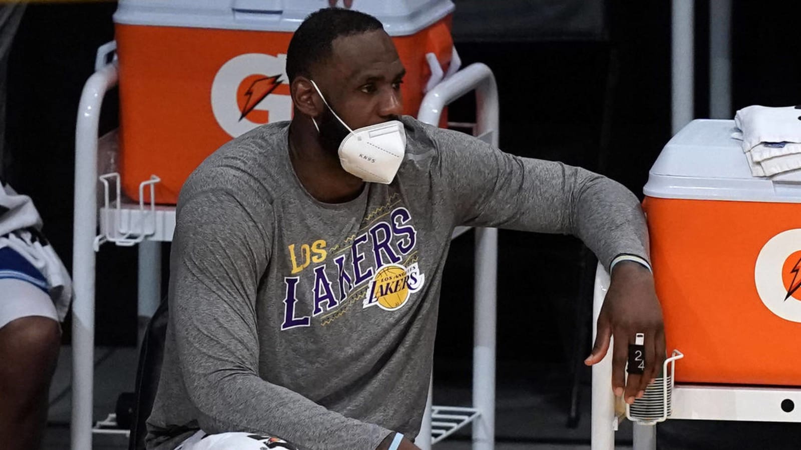 LeBron James suffers ankle injury vs. Hawks