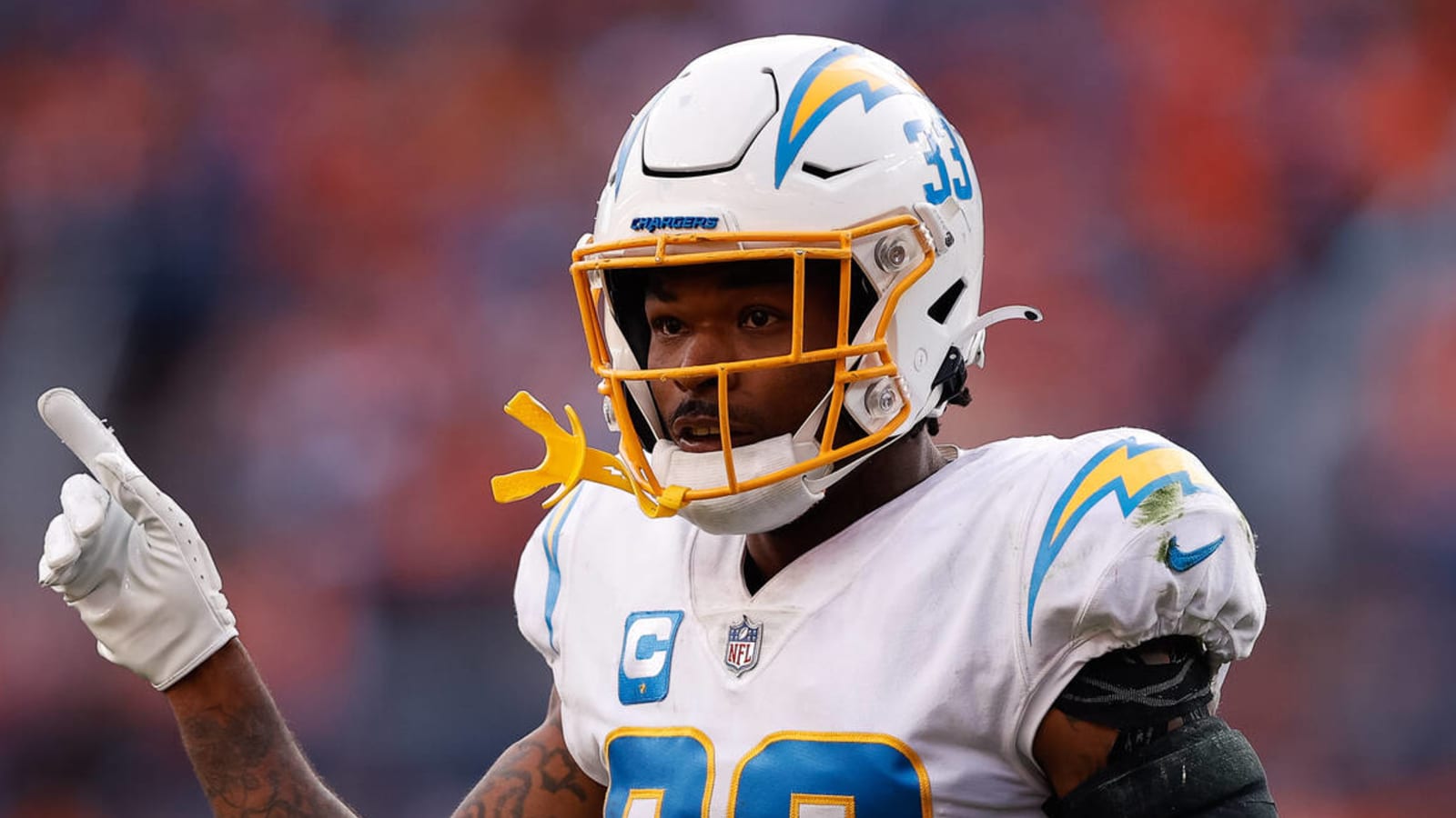 Report: Chargers 'optimistic' about extension with Derwin James