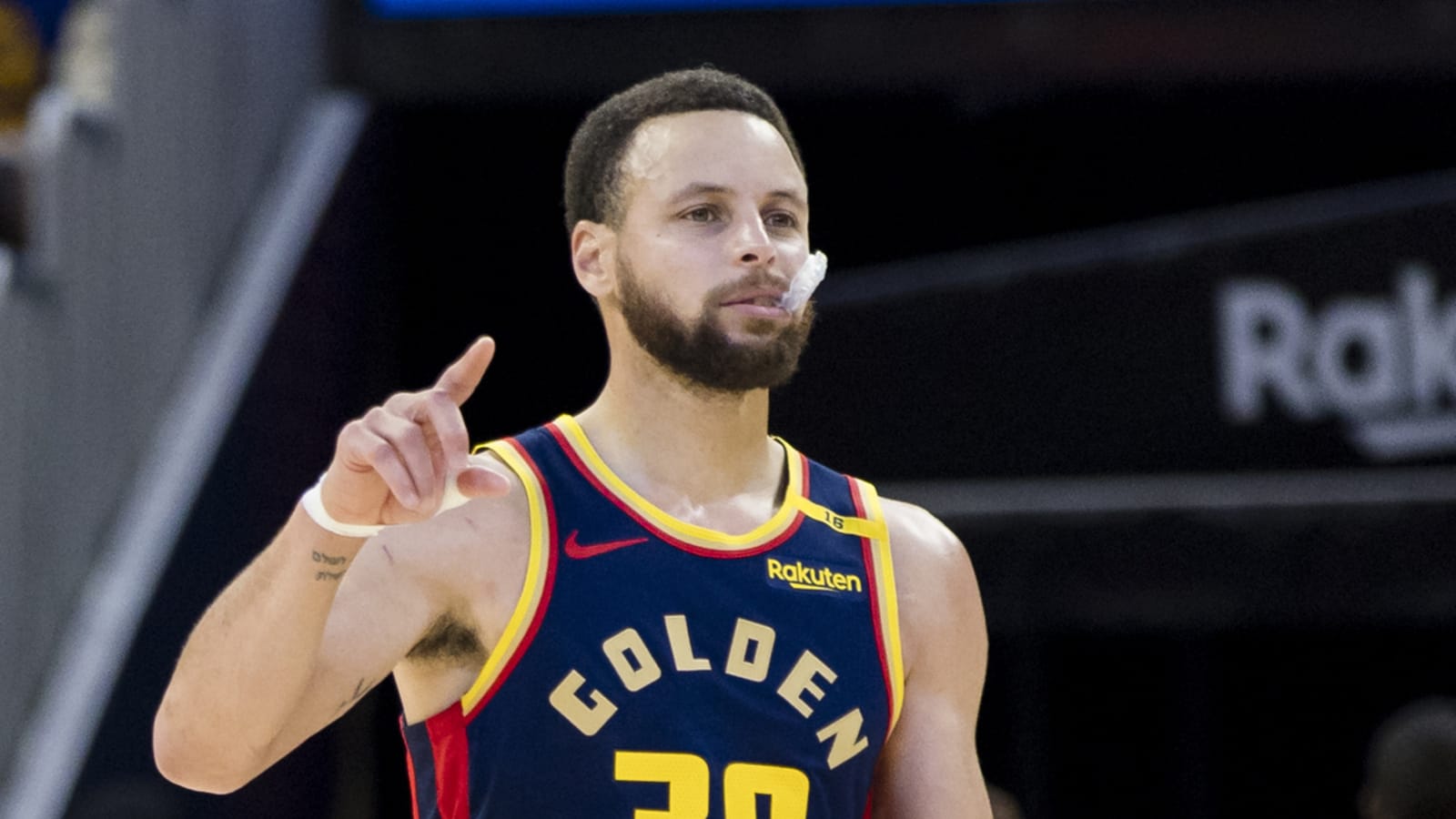 Stephen Curry produces dubious career-first in Warriors loss