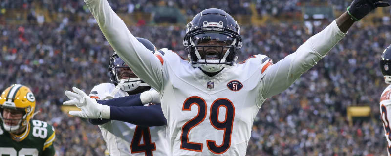 Bears WR discusses teammate's boneheaded play on Hail Mary