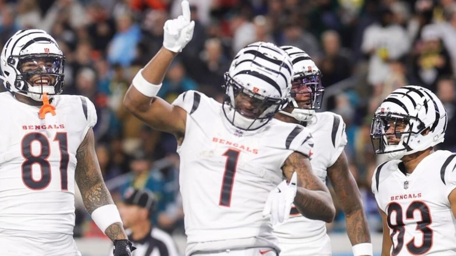 Ja&#39;Marr Chase Practices Ahead of Bengals&#39; Matchup With Vikings