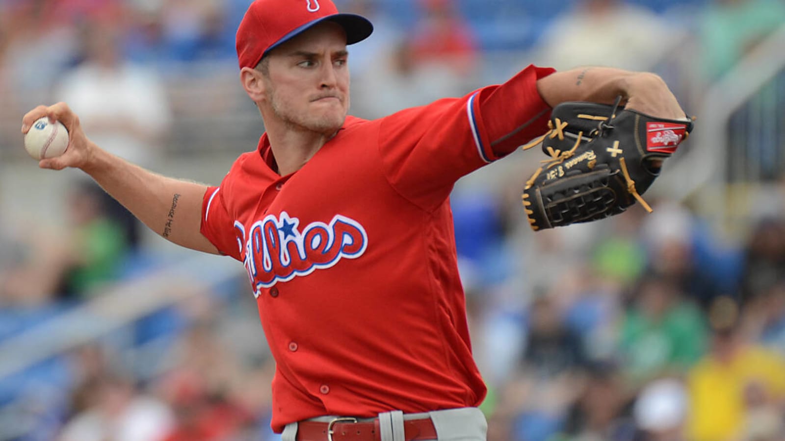 Phillies Sign Former Starter to Minor-League Deal