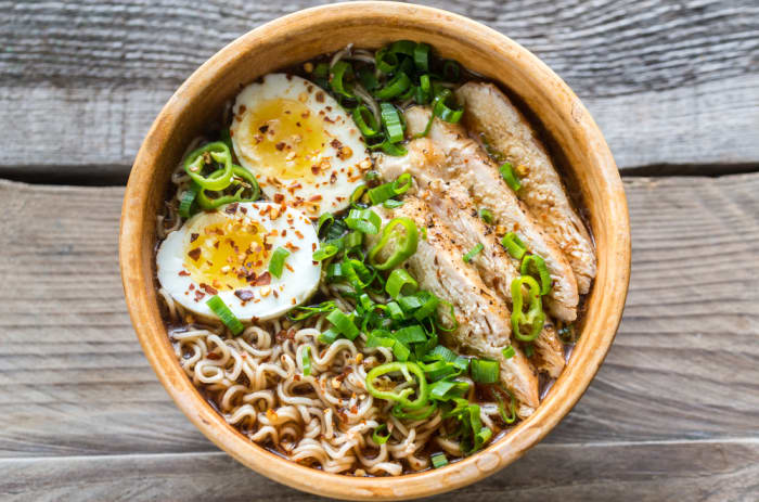 Ginger and garlic ramen