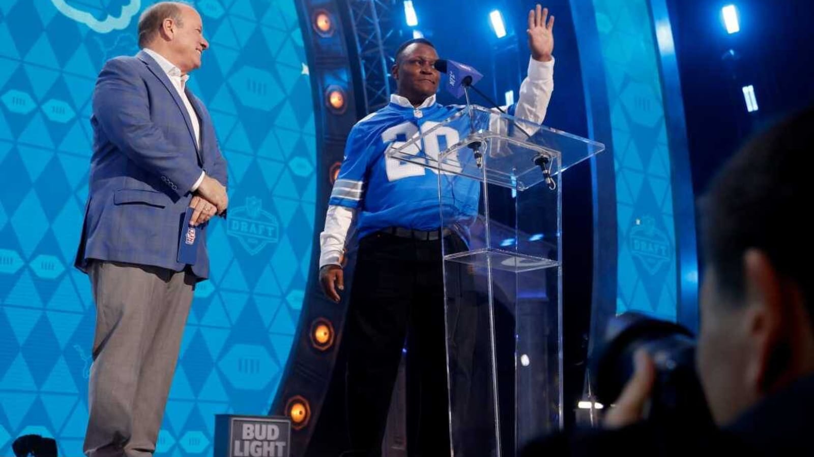 Former Lions running back Barry Sanders has a big announcement for Madden players