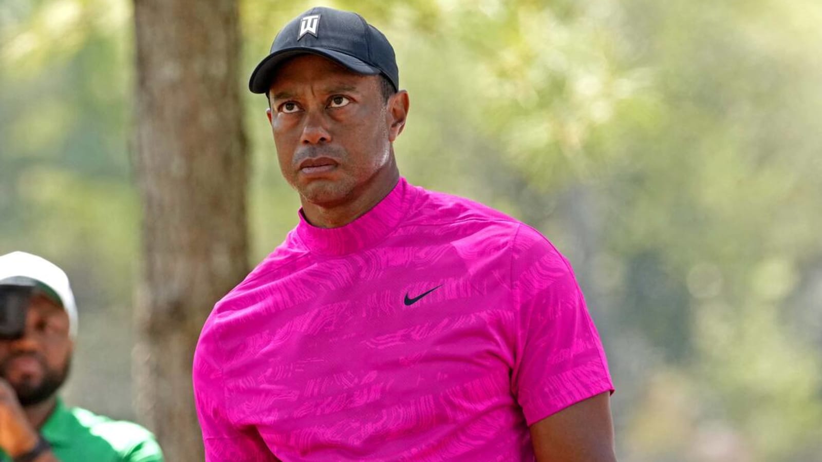 Tiger Woods finishes first round at Masters one under par