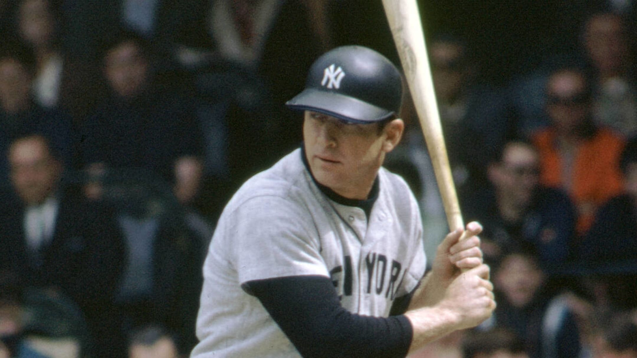 Mickey Mantle, joined by Roger Maris, tosses first pitch 