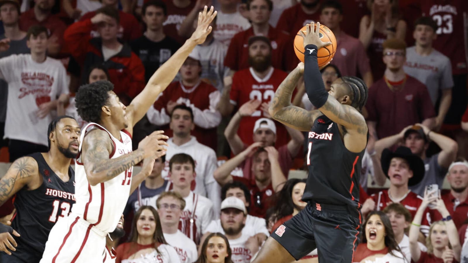 No. 1 Houston Outlasts Oklahoma with Jamal Shead&#39;s Piercing Game-Winner