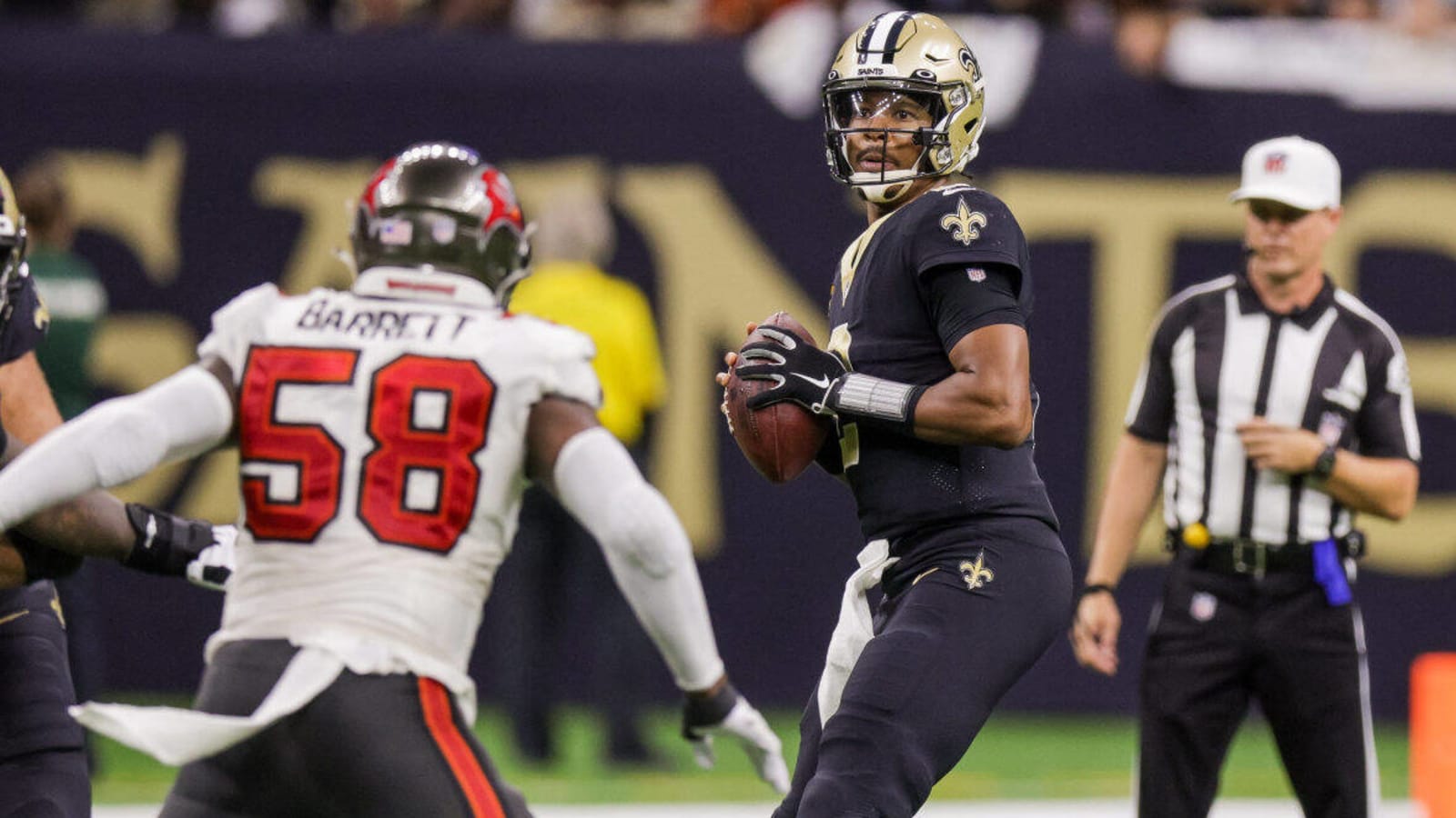 Former Buccaneers Quarterback Expected to Start Sunday With Saints