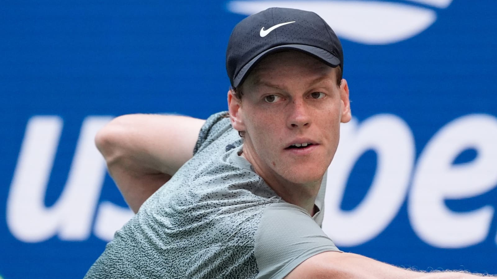 Jannik Sinner gets greeted with loud boos before his first-round match at the US Open