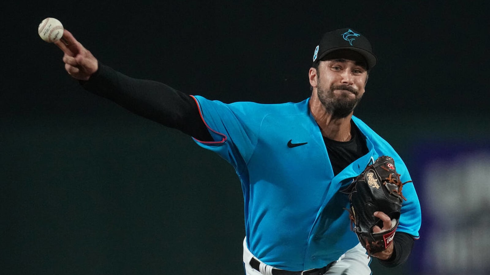 Marlins announce flurry of roster moves