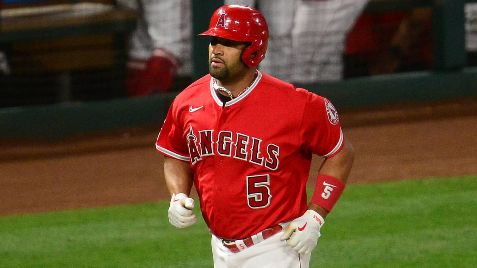 Pujols explains decision to sign with Dodgers