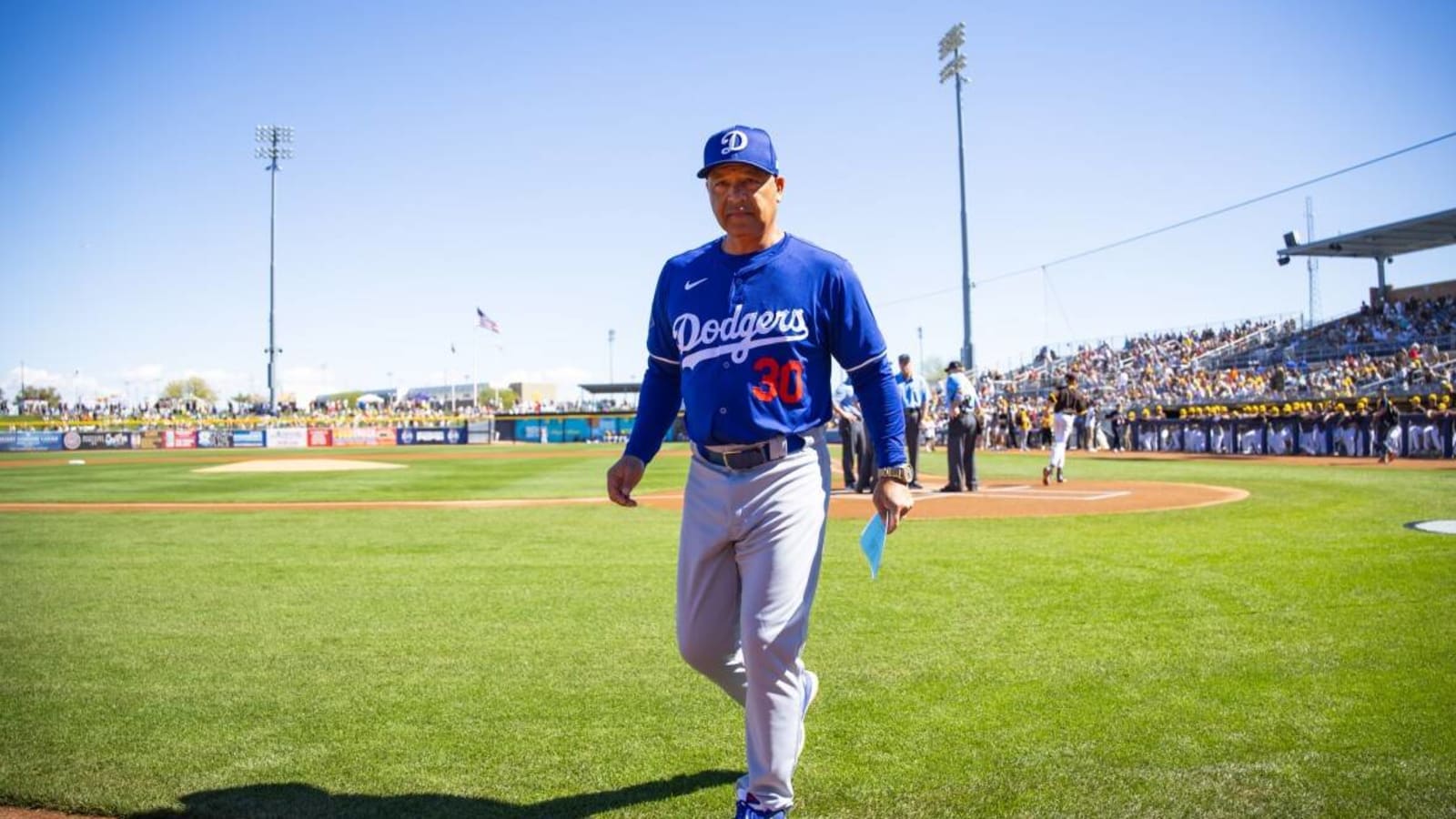 Dave Roberts Shows Off Impressive Dance Moves at Dodgers Camp