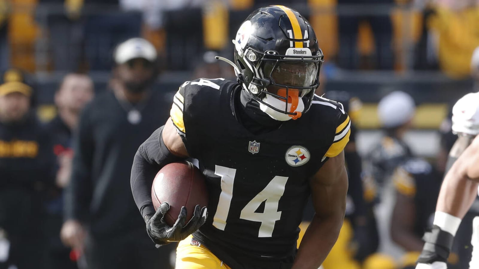 Why Steelers WR doesn't want another QB change