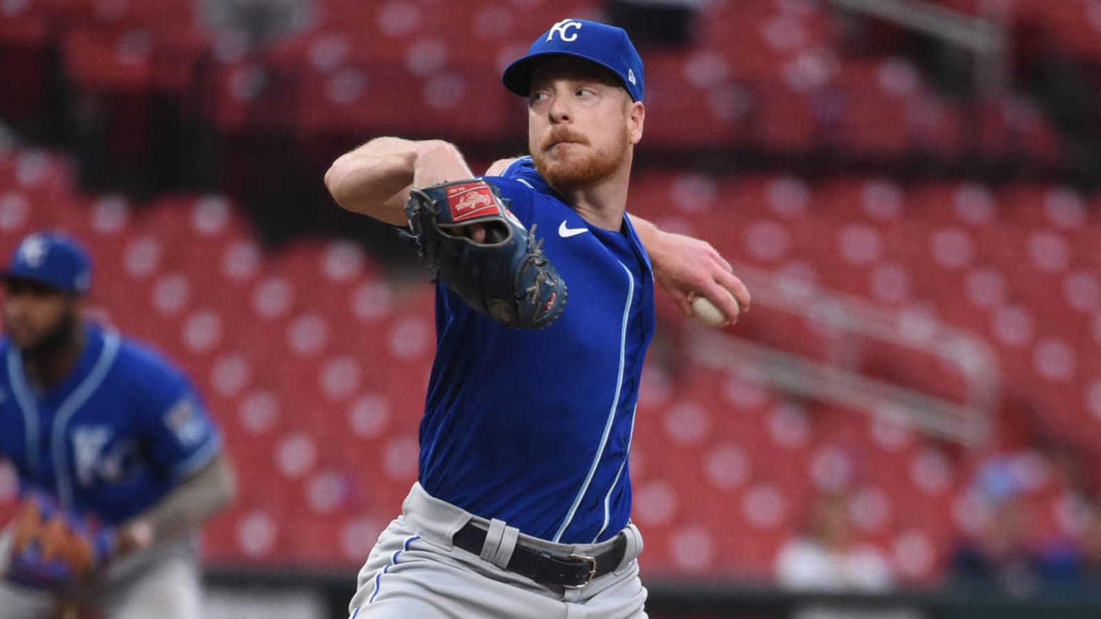 Royals expected to re-sign lefty Richard Lovelady