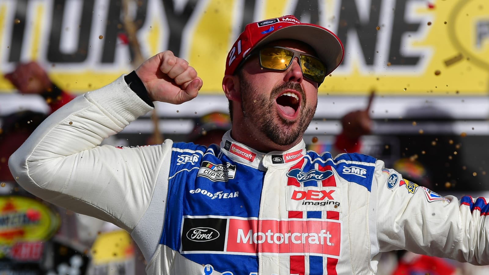 Josh Berry wins first career Cup Series race at Las Vegas
