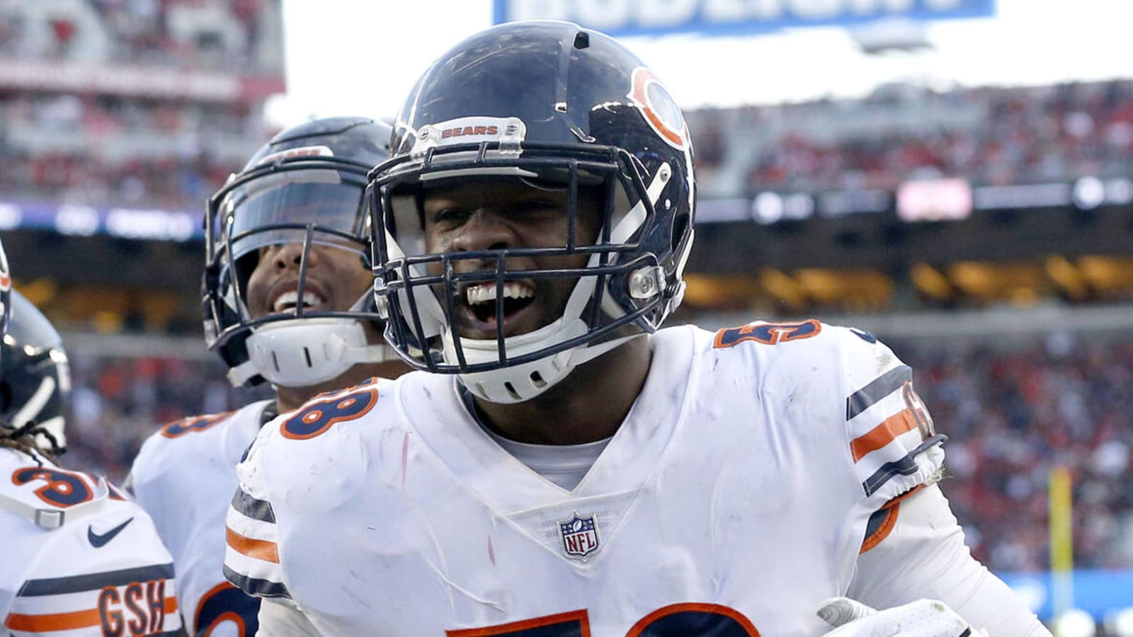 Bears All-Pro LB Roquan Smith publicly requests trade