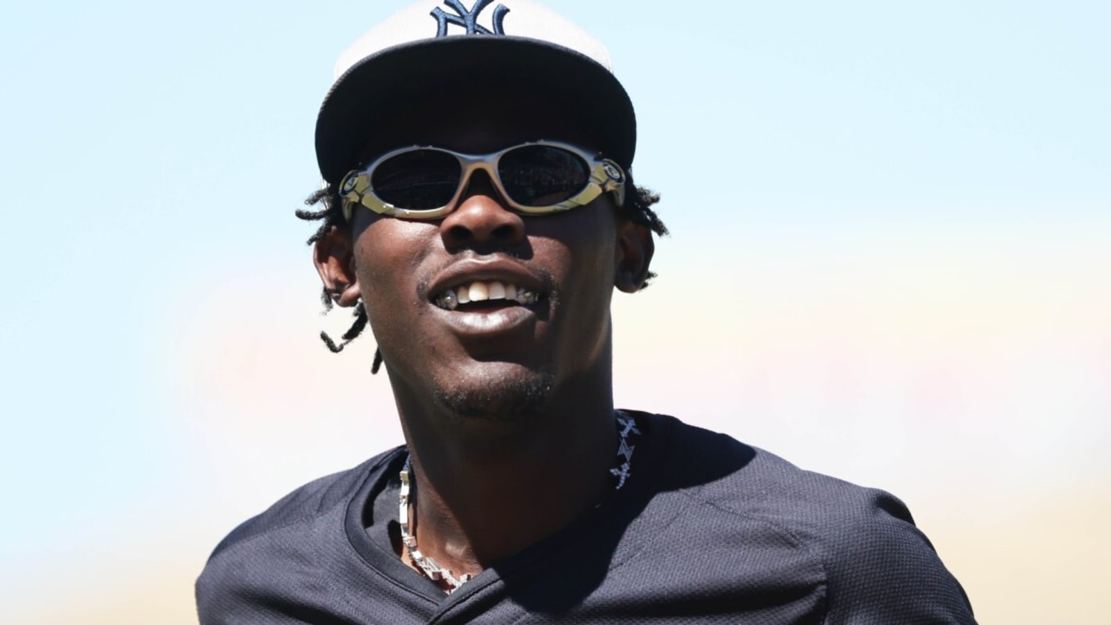 Jazz Chisholm Jr. Oblique Soreness Has Yankees Eyeing a Possible IL Stint