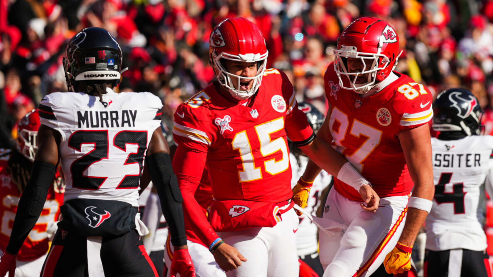 Chiefs QB Patrick Mahomes shows ankle injury won&#39;t be a problem in first touchdown drive vs. Texans