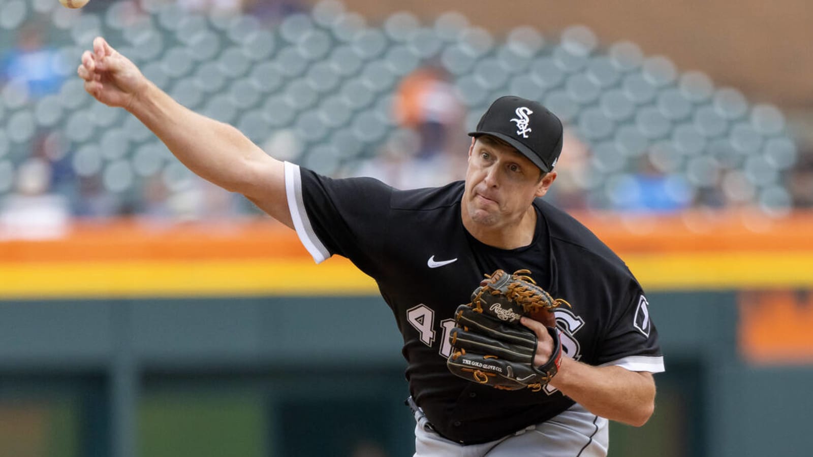 Veteran right-hander signs minors pact with White Sox