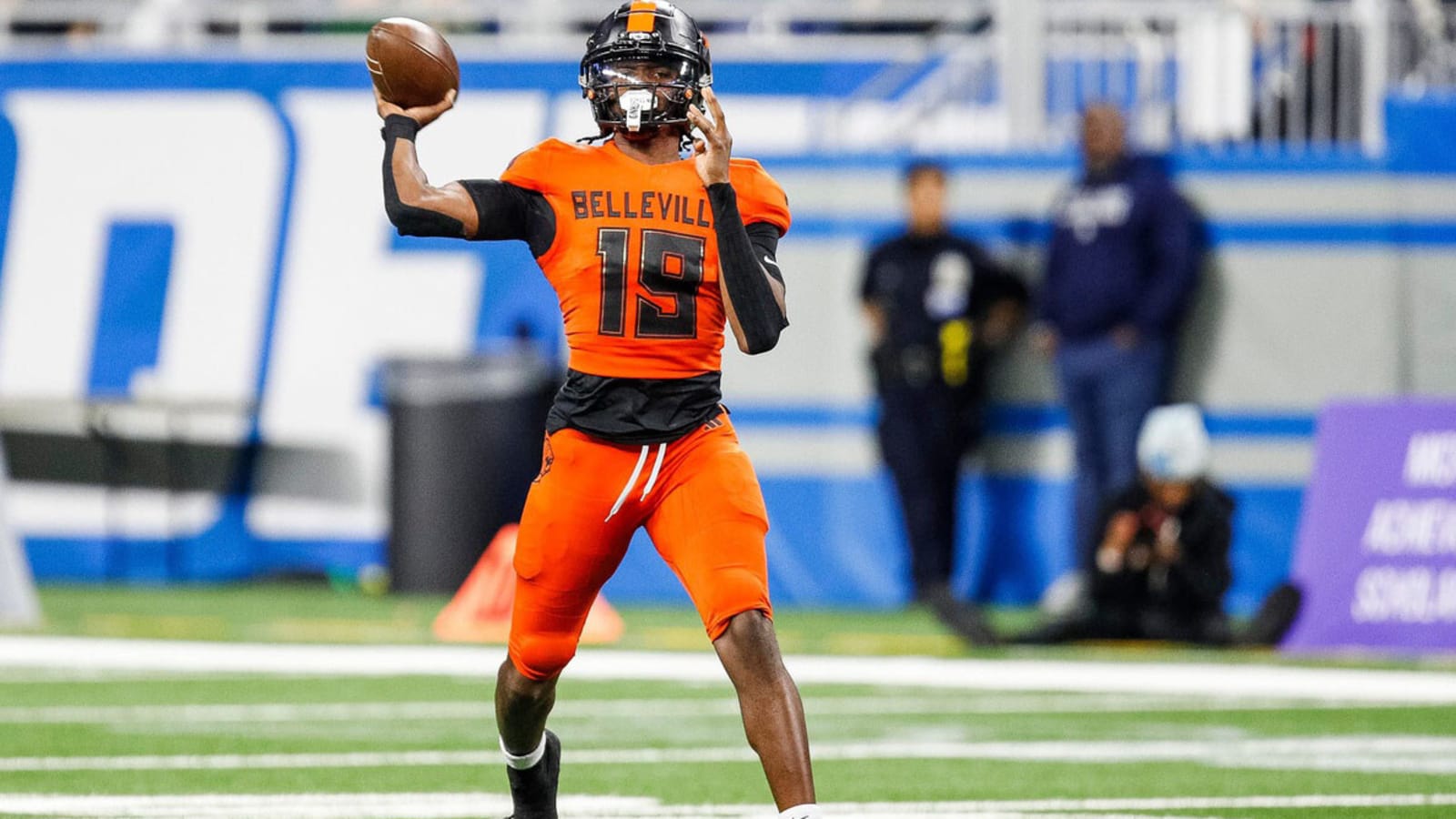 College Football&#39;s Top Impact True Freshmen for 2025