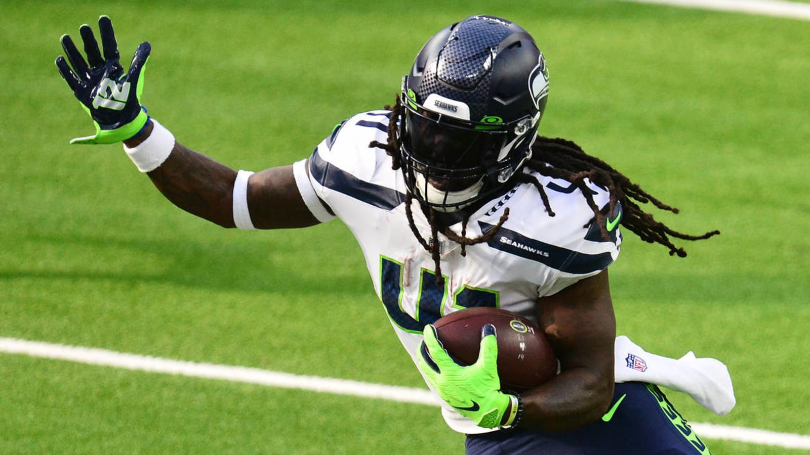 Seahawks re-sign RB Alex Collins