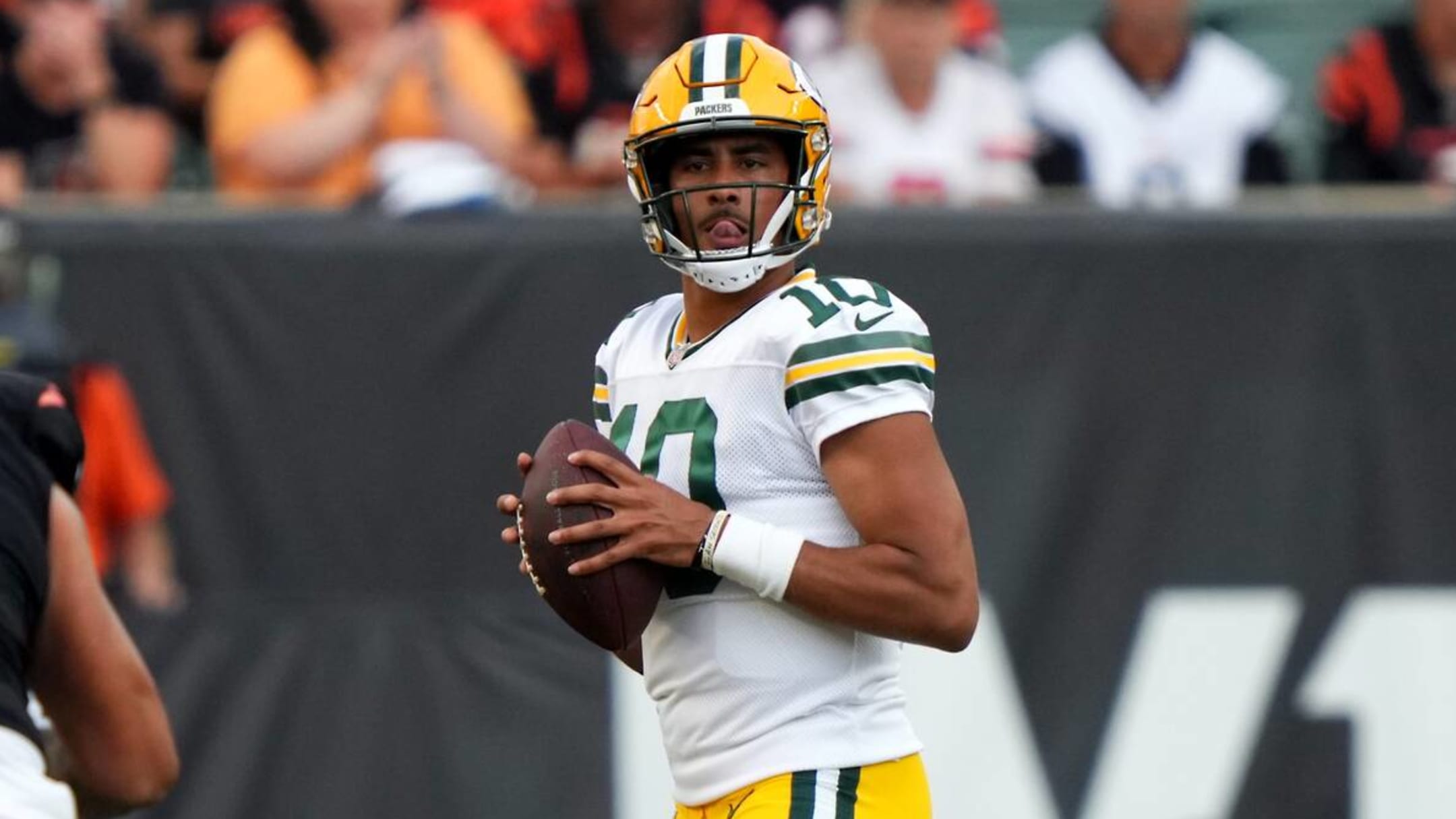 Packers quarterback Jordan Love takes over for a legend and leads Green Bay  to a victory - Sports Illustrated