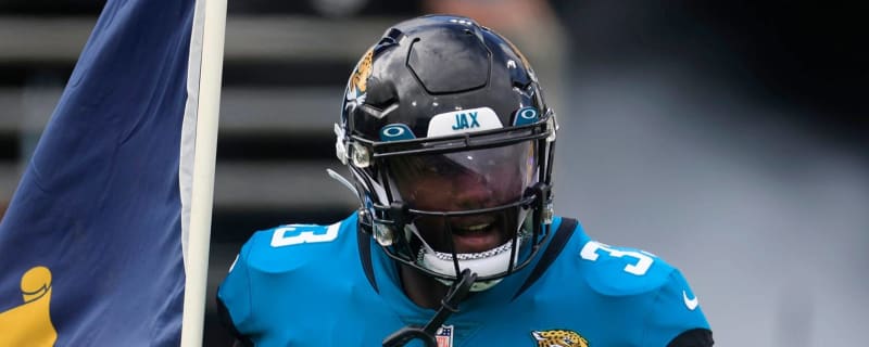 Jacksonville Jaguars LB Devin Lloyd Lands on Preseason All-Rookie