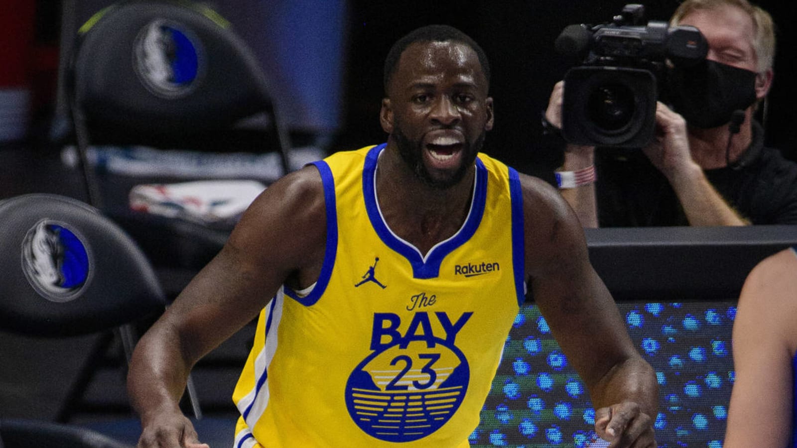 Draymond Green criticizes treatment of players on block