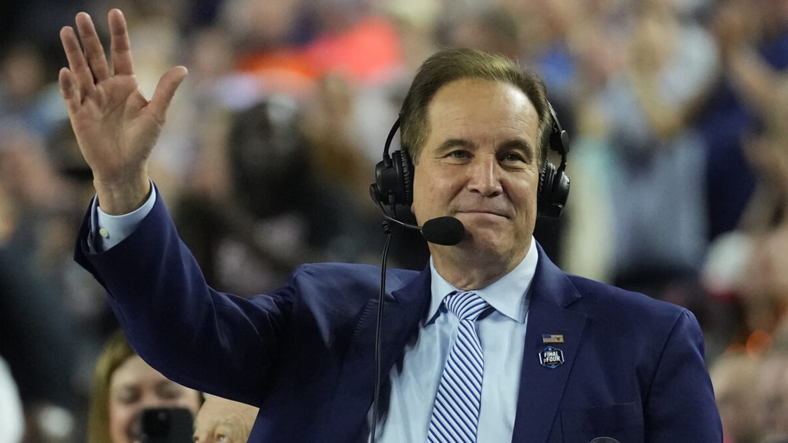 CBS' Jim Nantz defends Tony Romo over controversial Super Bowl call